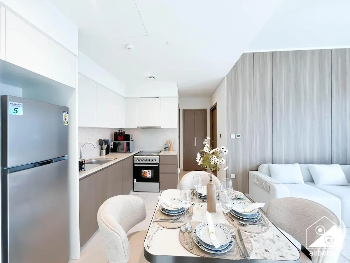 Burj Royale Elegance Cityscape From Your Balcony Dubaj Zjednoczone Emiraty Arabskie